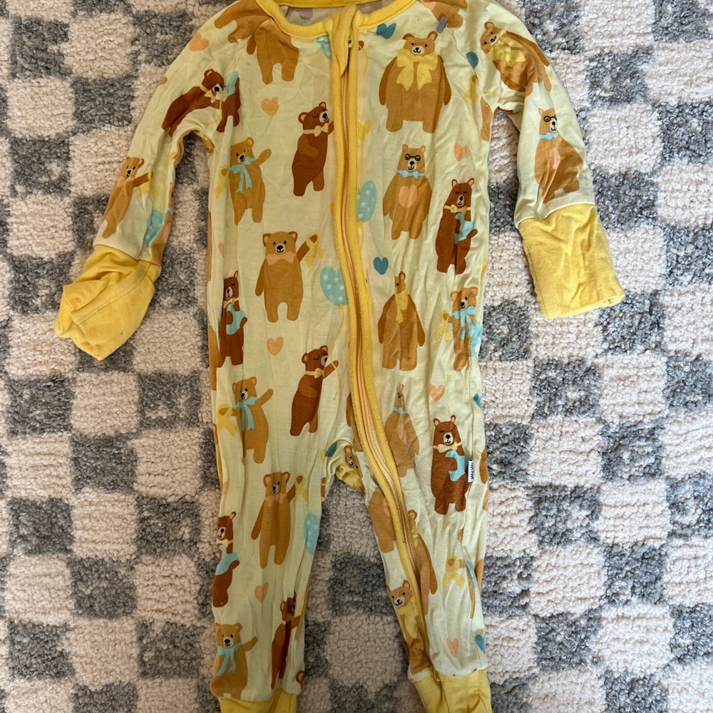 Bear Hugs Onesie - Newborn